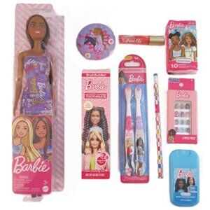 Barbie plus 8 Accessories items & Sack NEW Latina